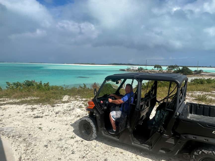 Image N°27 de Exuma, Bahamas : Location de Buggy 6 places avec haut-parleur Bluetooth activité à Nassau, Bahamas, publiée par le prestataire