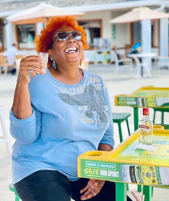 imagem n.2 de Descubra Montego Bay com Bryan Ottey: compras e degustações atividade em Kingston, Jamaica, carregada pelo fornecedor