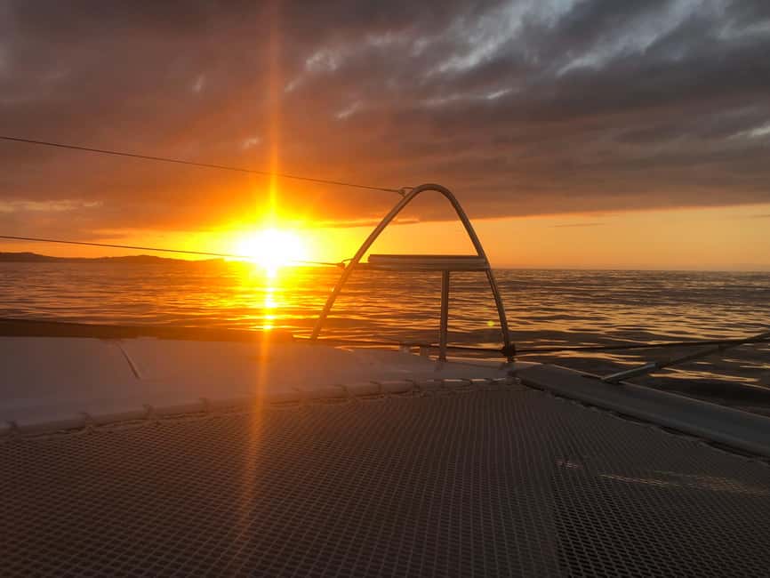 Bild Nr. 6 von Katamaranfahrt zu den Lavezzi-Inseln bei Sonnenuntergang mit Schnorcheln Aktivität in Bonifacio, hochgeladen vom Anbieter