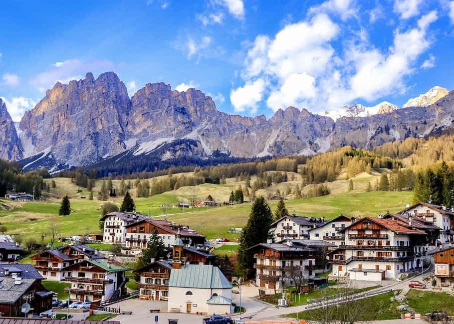 billede nr.3 af aktiviteten Dagsudflugt i Dolomitterne: Santa Croce-søen til Cortina-eventyret i Veneto, uploadet af udbyder