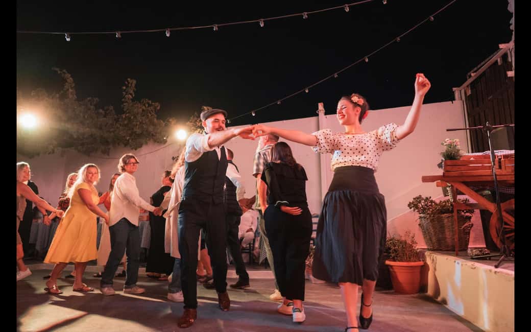 image n.18 of Santorini: The Greek Wedding Show activity in Fira, uploaded by supplier