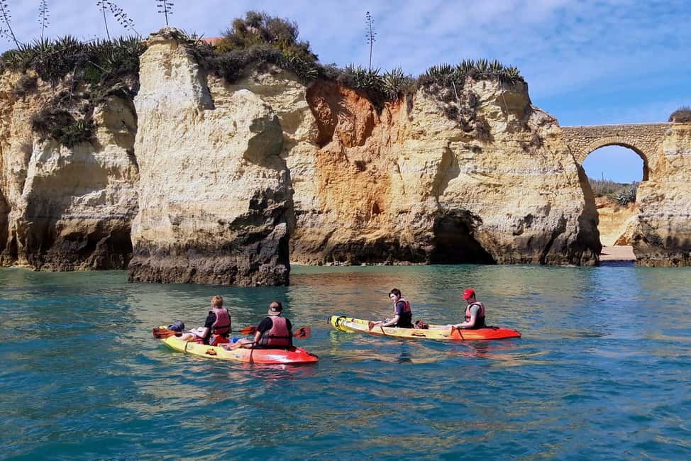 imagen n.º 3 de Lagos: tour guiado en kayak actividad en Lagos, Portugal, subida por el proveedor