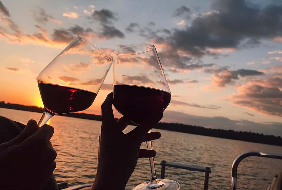 Immagine nº 8 di TRAMONTO - aperitivo su una barca a vela attività a Gallipoli, caricata dal fornitore