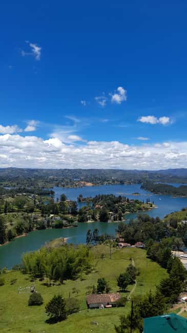image n.9 of Tour Privado: Guatape Piedra Replica Peñol Alto Chocho Barco activity in El Peñol, uploaded by supplier