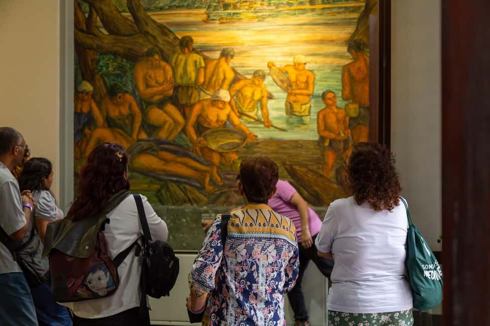 imagem n.11 de Medellín: ingresso sem fila para o Museu de Antioquia atividade em Medellín, carregada pelo fornecedor