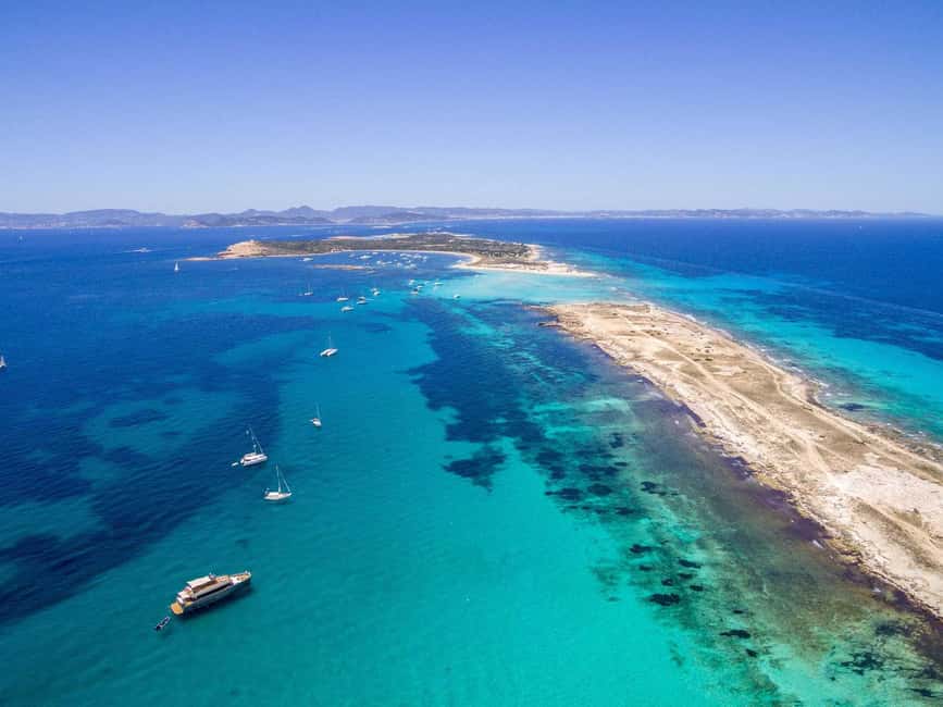 Image N°99 de Ibiza : croisière premium d'une journée à Formentera en catamaran activité à Sant Josep de sa Talaia, publiée par le prestataire