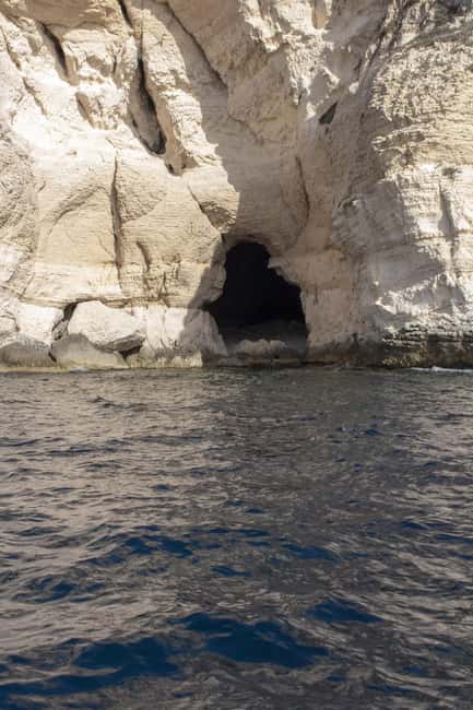 Immagine nº 4 di Cagliari: tour in barca della Sella del Diavolo con Spritz e patatine fritte attività a Cagliari, caricata dal fornitore