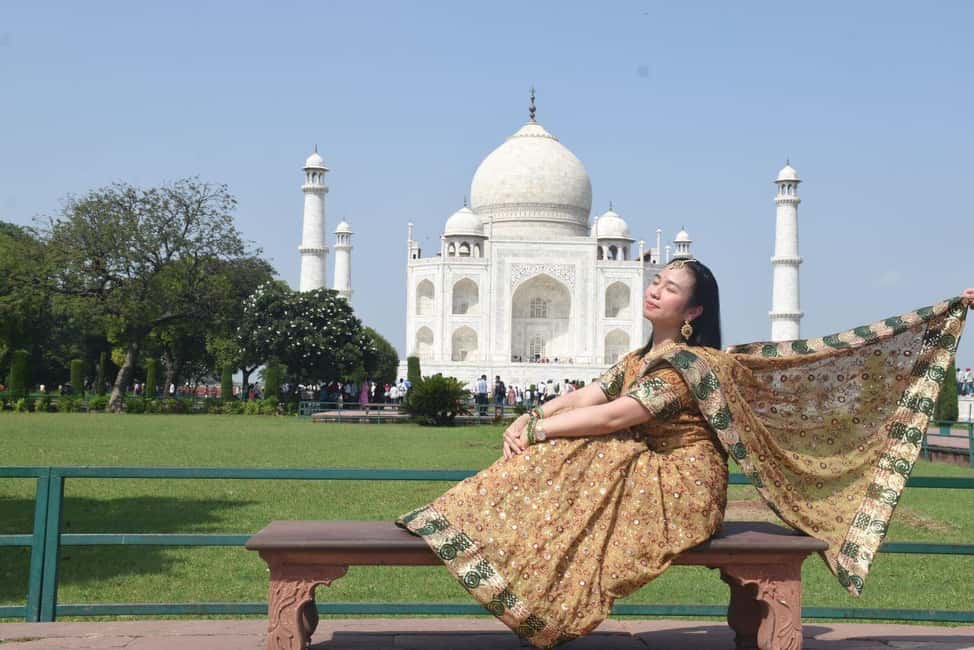 image n.17 of From Delhi: Taj Mahal & Agra Private Day Trip with Transfers activity in Agra, uploaded by supplier