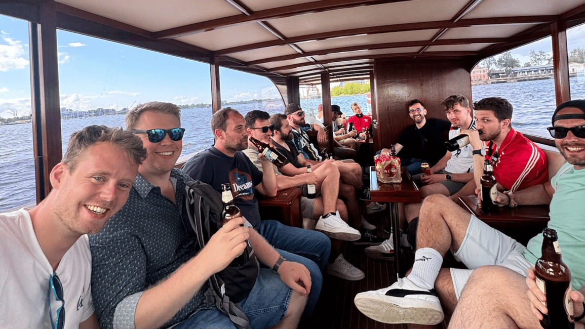 Bild Nr. 5 von Riga: Private Bootstour durch die Kanäle von Riga mit lettischem Bier Aktivität in Riga, hochgeladen vom Anbieter