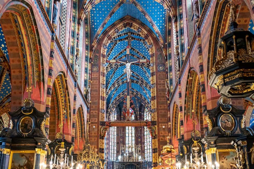 image n.3 of St. Mary's Basilica and more - a short walk with a guide activity in Krakow, uploaded by supplier