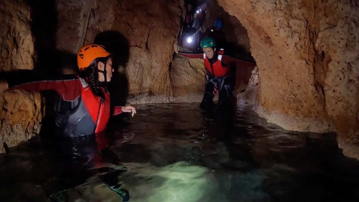 Immagine nº 5 di Alghero: Coasteering a Cala Dragunara nel Parco di Porto Conte attività a Alghero, caricata dal fornitore