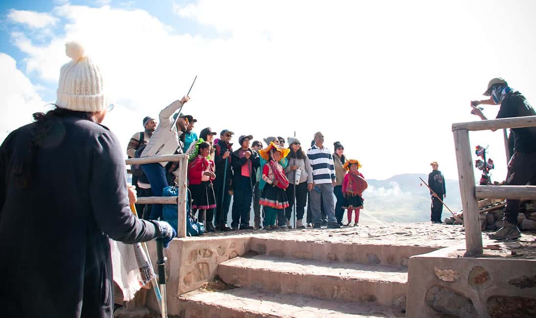 imagem n.6 de Cusco: Tour particular à Montanha Arco-Íris e ao Vale Vermelho atividade em Avanos, carregada pelo fornecedor