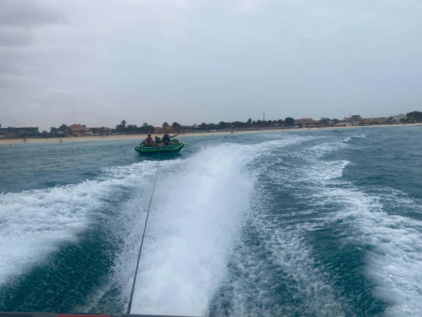 imagem n.3 de Santa Maria: Passeio de barco a jato na Baía de Santa Maria atividade em Santa Maria, Cabo Verde, carregada pelo fornecedor