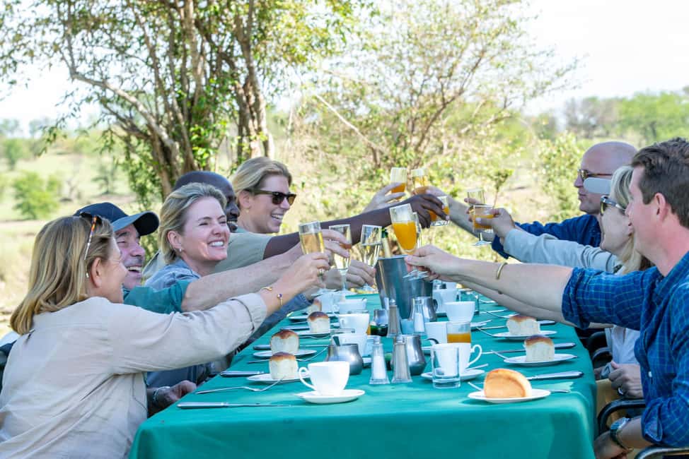 Image N°15 de Parc national du Serengeti : Safari en montgolfière à l'aube activité à Région de Mara, publiée par le prestataire