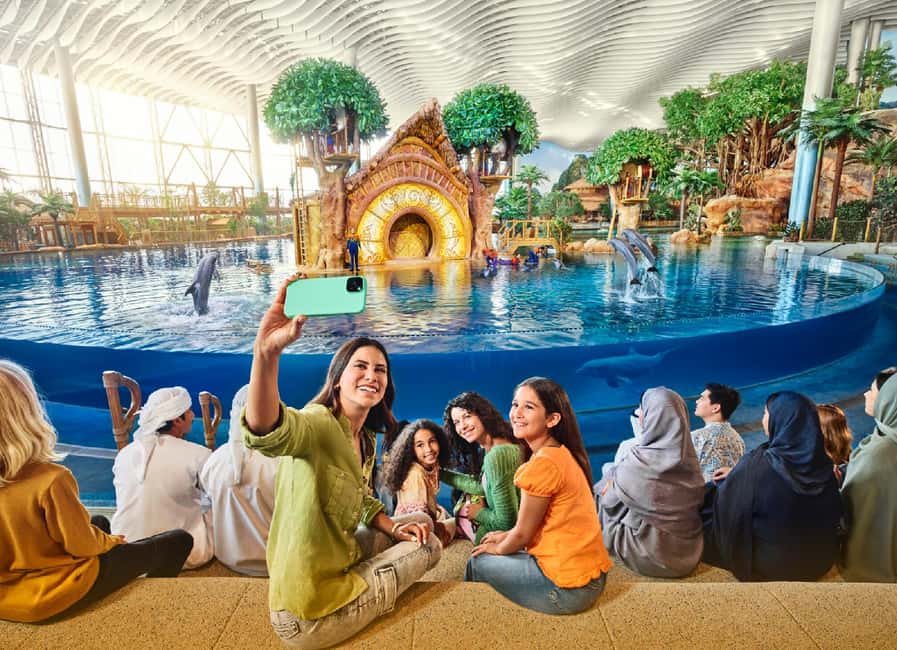 image n.19 of Dubai: Sheikh Zayed Mosque & Ferrari World Entry w/ Transfer activity in Abu Dhabi, uploaded by supplier
