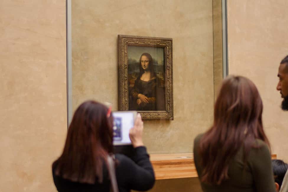 Image N°3 de Paris : Visite d'une jounée avec le Louvre, la Tour Eiffel et Notre Dame activité à Paris, publiée par le prestataire