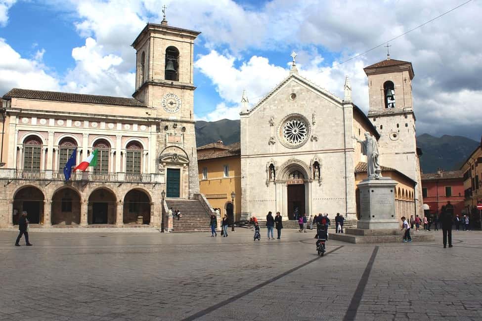 imagem n.2 de Transfer Assisi para Cascia, Roccaporena e Norcia atividade em Cássia, carregada pelo fornecedor