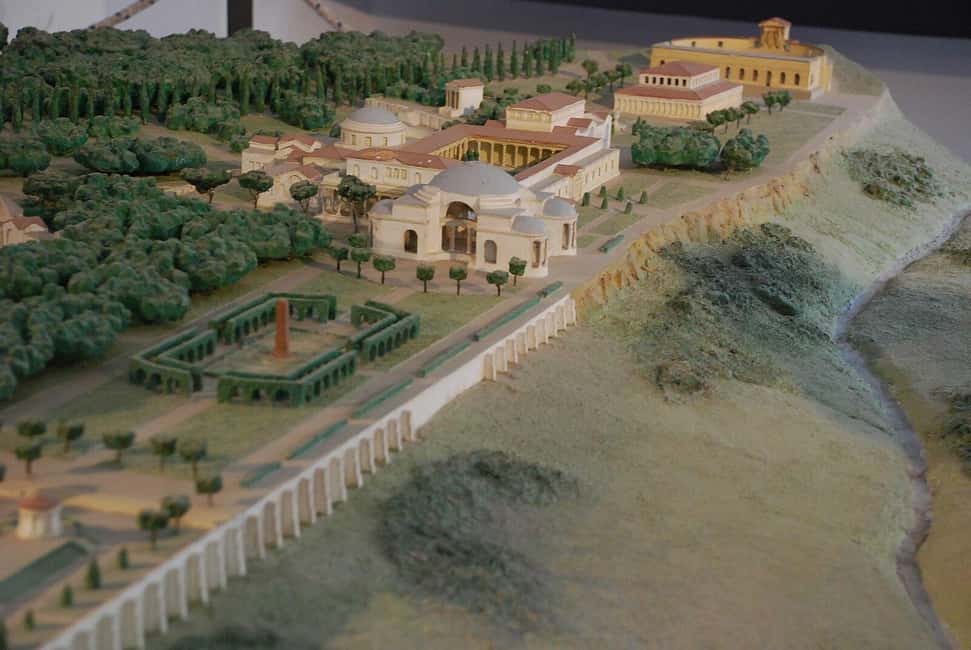 Image N°2 de Au départ de Rome : Visite privée de la Villa d'Este et de la Villa d'Hadrien activité à Tivoli, Latium, publiée par le prestataire