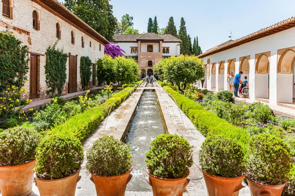 image n.24 of Granada: Alhambra & Nasrid Palaces Tour with Tickets activity in Granada, uploaded by supplier