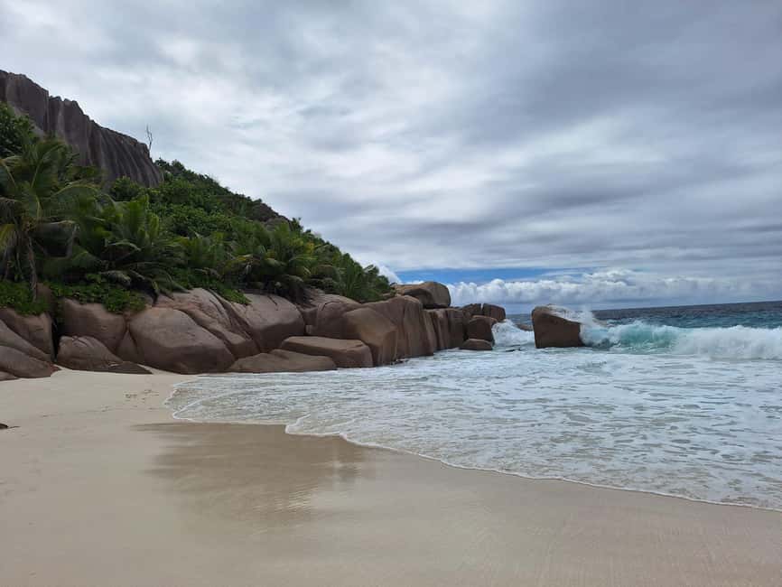 image n.32 of Praslin: Sister & Coco Island Full-Day Cruise and Creole BBQ activity in Mahé, uploaded by supplier