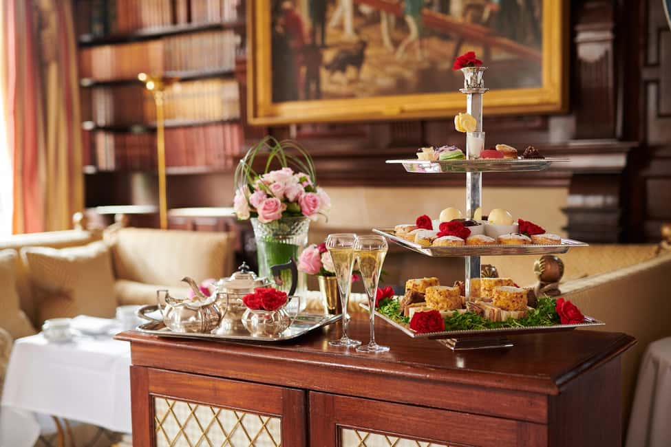 Bild Nr. 5 von London: Afternoon Tea im The Milestone mit Champagner-Option Aktivität in London, hochgeladen vom Anbieter