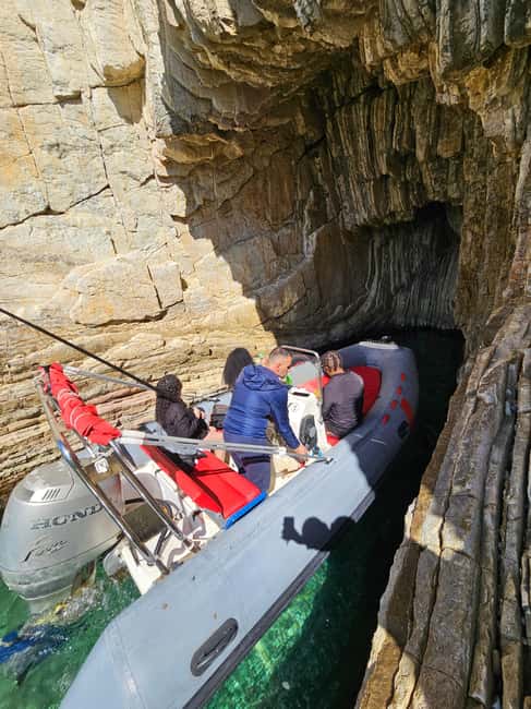 image n.7 of Sarandë: Boat Tour to Kroreza with Snorkelling and Umbrella activity in Sarandë, uploaded by supplier