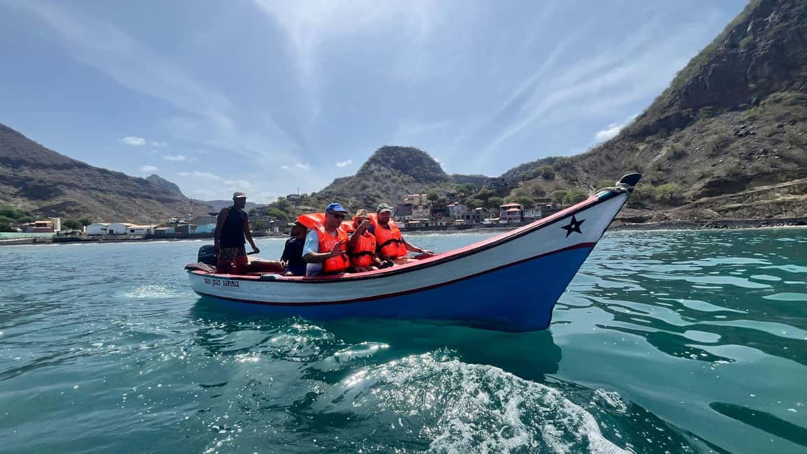 imagem n.33 de Passeio de barco para a caverna de Águas Belas + churrasco atividade em Assomada, carregada pelo fornecedor