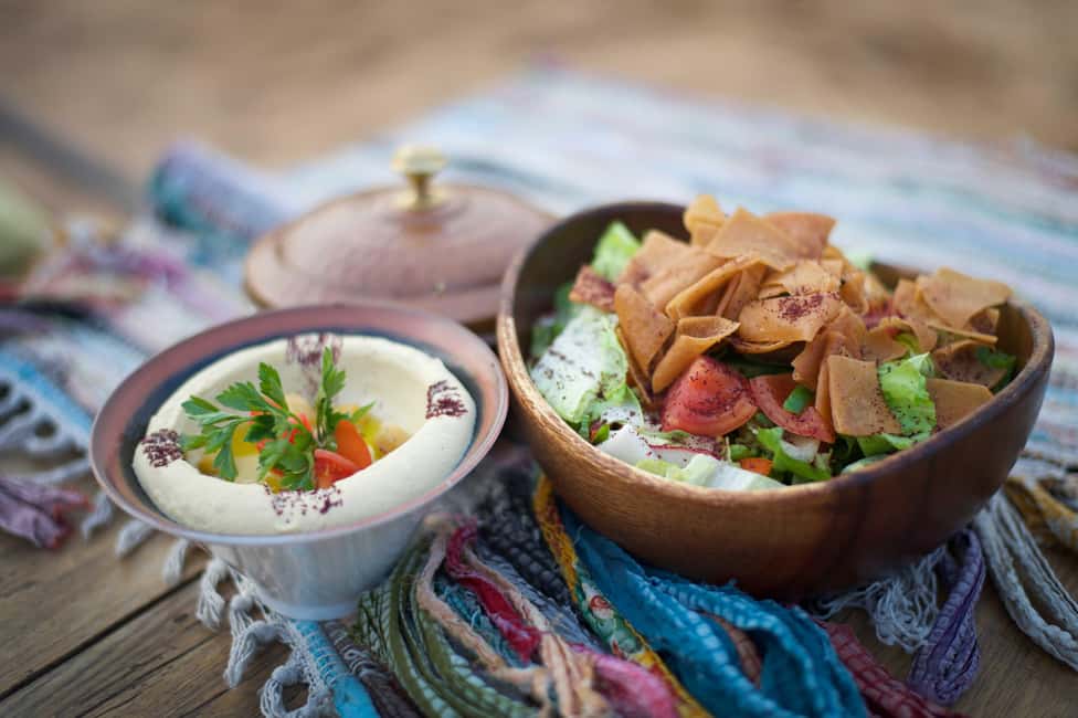 サプライヤーによってアップロードされた、ドバイのドバイ：ヴィンテージ ランドローバーでディナー付きのヘリテージ サファリの画像#15