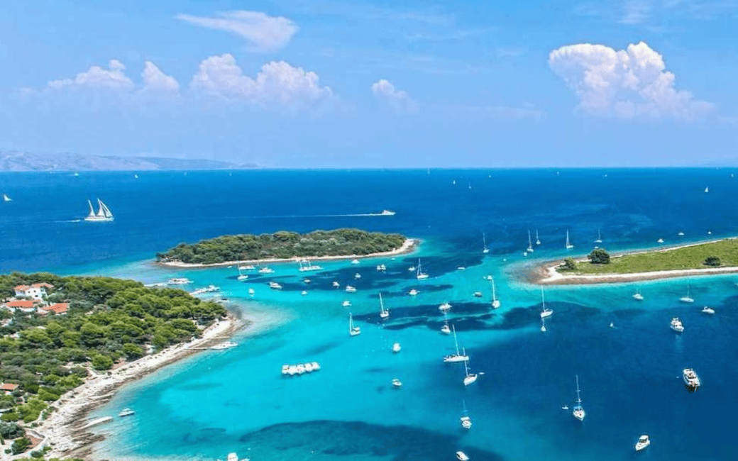 billede nr.6 af aktiviteten Bådtur i den blå lagune fra Trogir med frokost og drikkevarer i Dalmatien, uploadet af udbyder