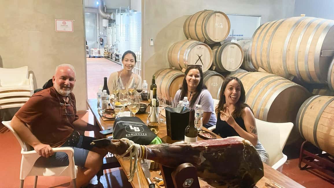 imagen n.º 17 de Málaga: Visita a viñedos y bodegas con 6 vinos de primera y tapas actividad en Málaga, subida por el proveedor