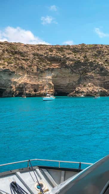 Image N°12 de Ibiza : Crystal Waters Formentera, Open Bar et déjeuner buffet activité à Îles Baléares, publiée par le prestataire