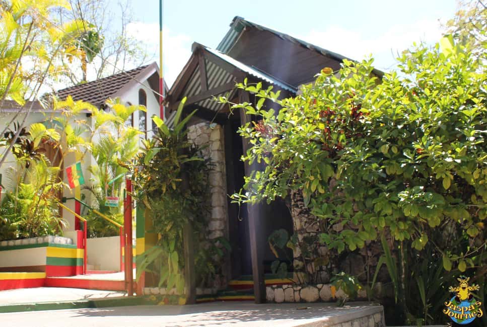 imagem n.5 de De Montego Bay: Tour guiado de 9 milhas pelo local de nascimento de Bob Marley atividade em Clarendon, carregada pelo fornecedor