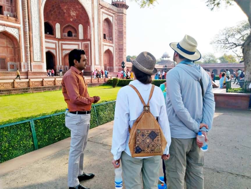 imagem n.2 de Agra: Excursão sem fila ao Taj Mahal e ao Mausoléu com opções atividade em Agra, carregada pelo fornecedor