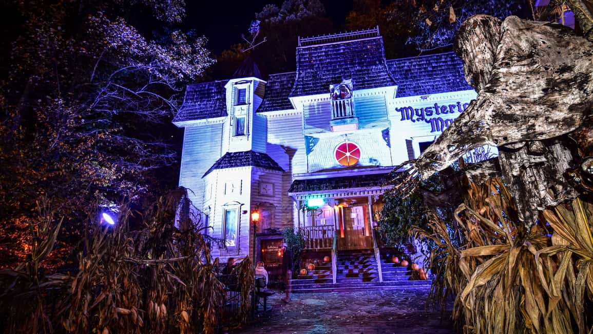 image n.1 of Gatlinburg Ghost Tours: Gilded Age Graves and Ghouls activity in Gatlinburg, uploaded by supplier
