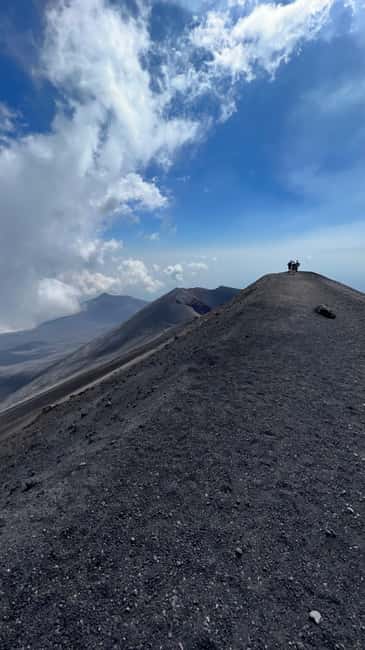 imagen n.º 23 de Excursión al Etna a 3000 mt. con teleférico y jeep 4x4 actividad en Catania, subida por el proveedor