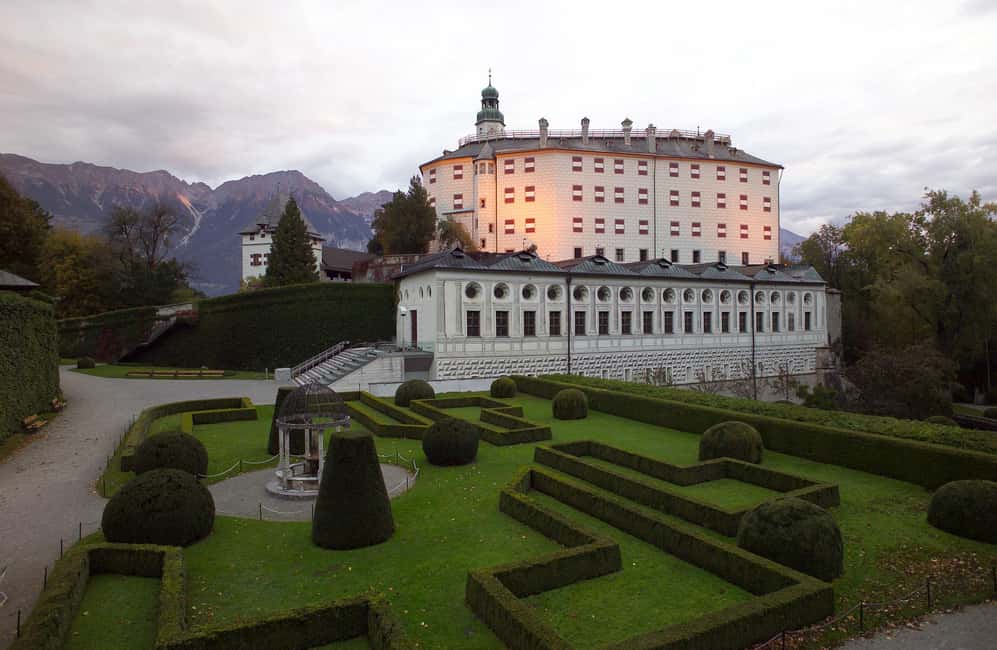 imagem n.17 de Innsbruck: Ingressos para o Schloss Ambras atividade em Innsbruck, carregada pelo fornecedor