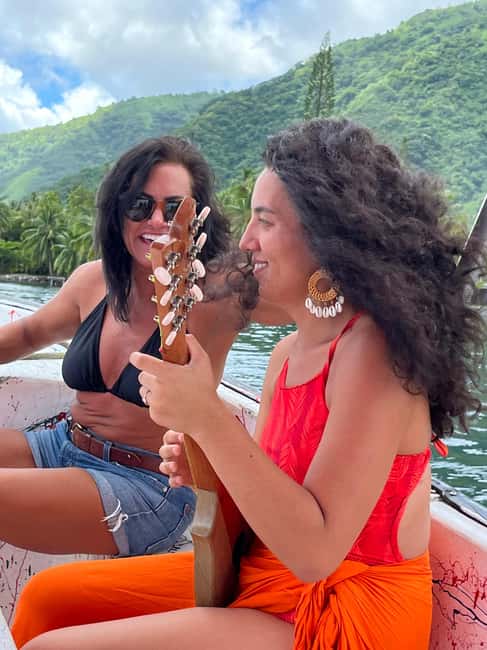 image n.40 of Tahiti: Unique Tahiti West Coast Full Day Tour to Teahupoo activity in Papeete, uploaded by supplier