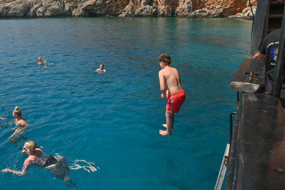 Immagine nº 14 di Rethymno: crociera in barca dei pirati con soste per il bagno attività a Rethymno, caricata dal fornitore