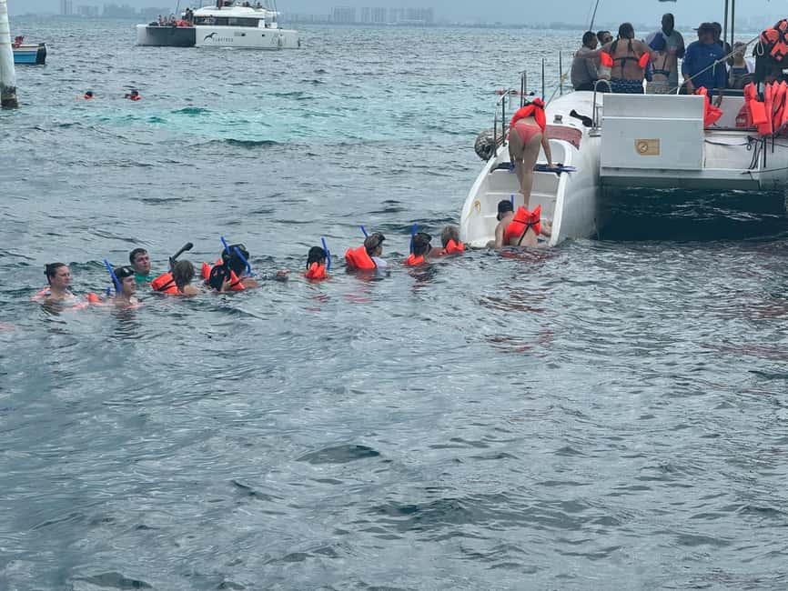 Image N°27 de Catamaran illimité pour Isla Mujeres depuis Playa del carmen activité à Quintana Roo, publiée par le prestataire