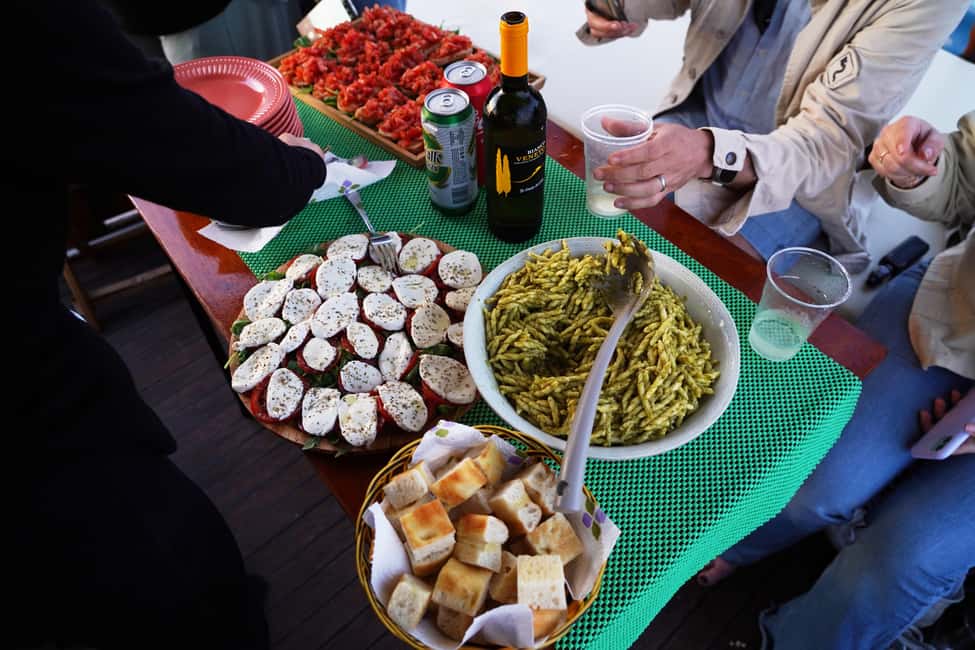 image n.14 of La Spezia: Sunset Cruise with Aperitif and Dinner activity in Porto Venere, uploaded by supplier