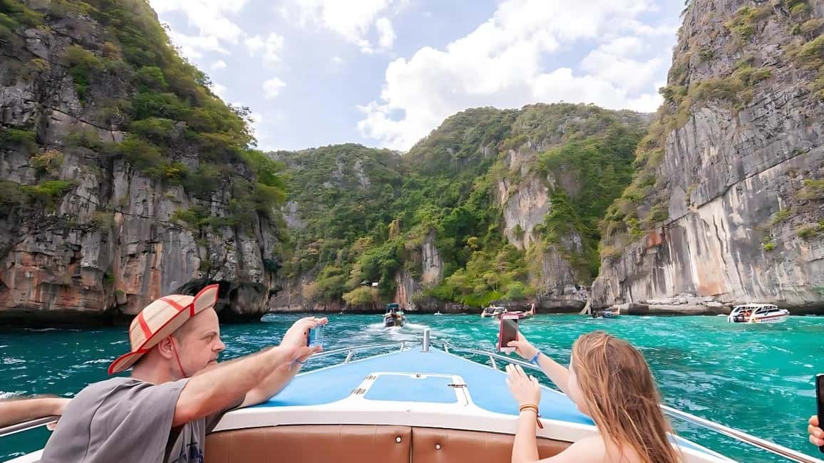 image n.3 of Phuket: Phi Phi Islands and Maya Bay Day Trip with Lunch activity in Gulf of Thailand, uploaded by supplier