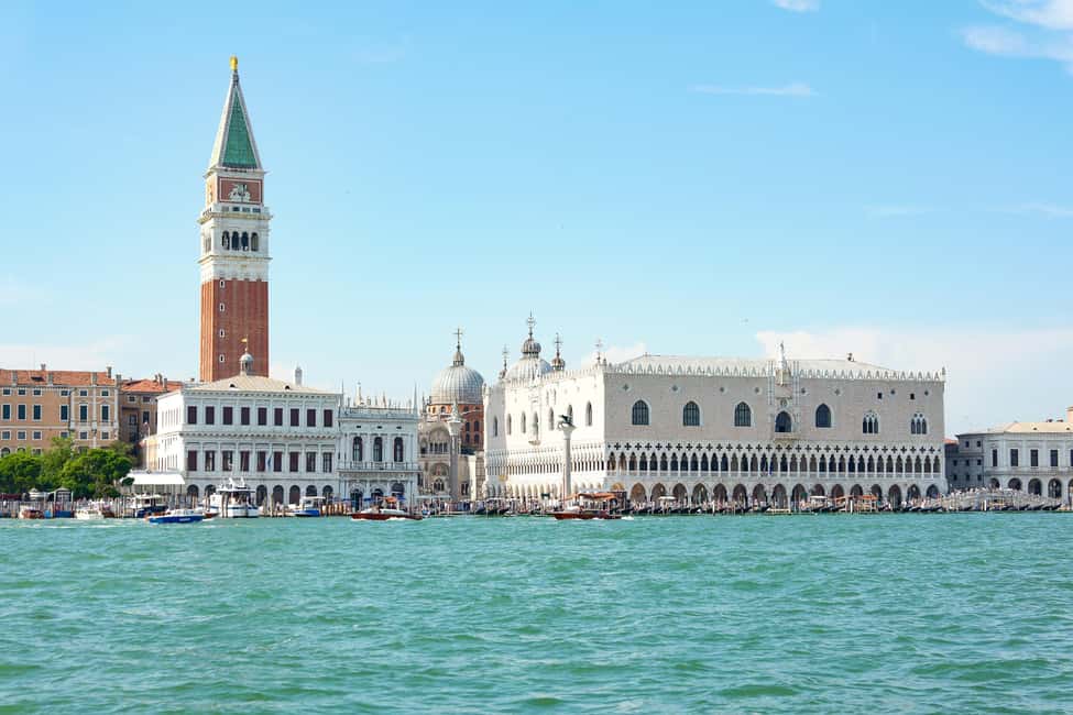 Image N°12 de Depuis le lac de Garde : excursion guidée en groupe à Venise activité à Venise, publiée par le prestataire
