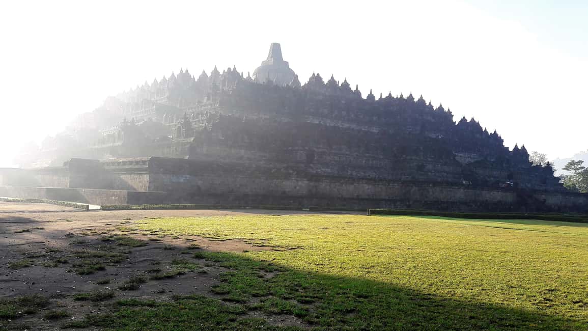 image n.5 of All-inclusive Borobudur Temple Guided Tour activity in Kota Magelang, uploaded by supplier
