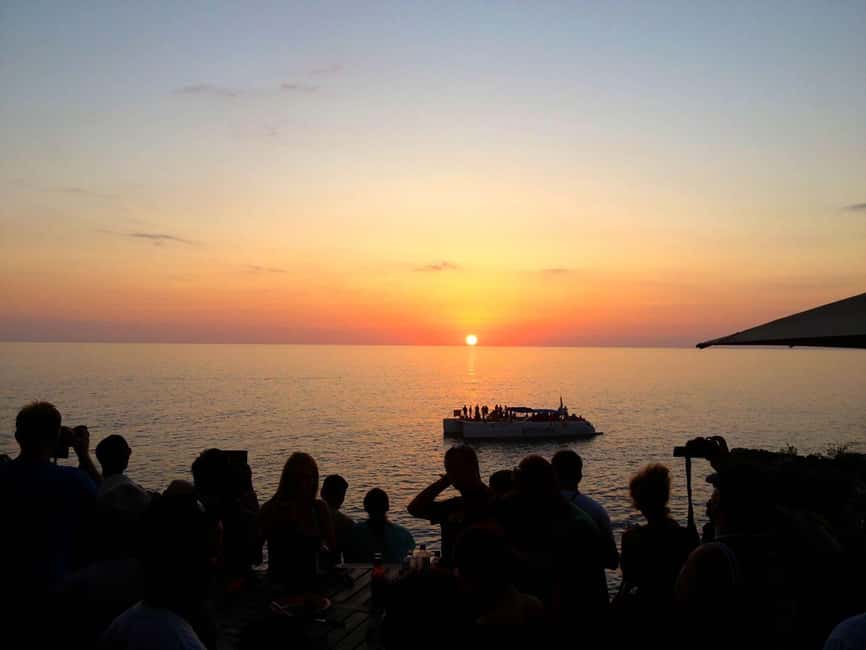 imagem n.7 de Montego Bay: Excursão de um dia à praia de Negril e passeio ao pôr do sol no Rick's Cafe atividade em Negril, carregada pelo fornecedor