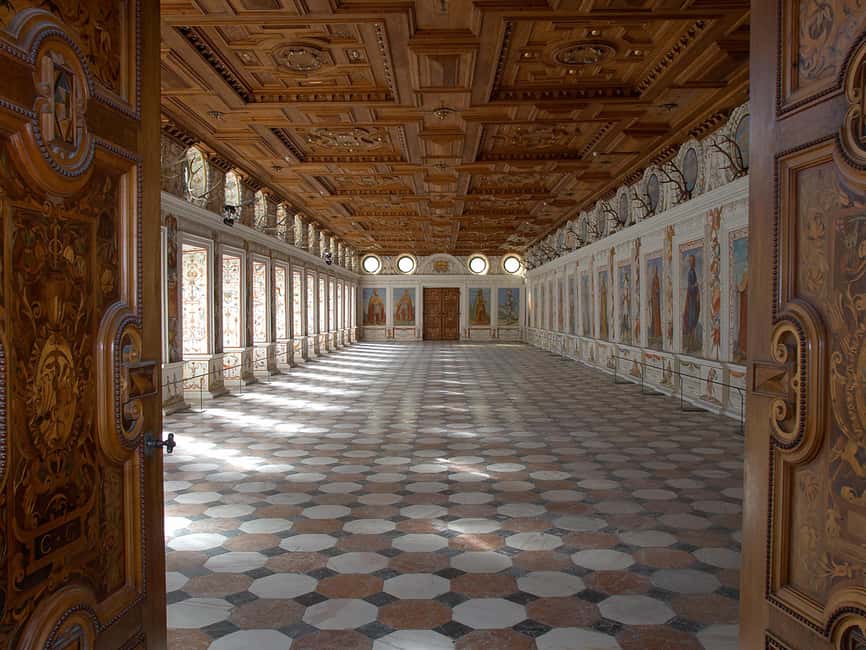 imagem n.15 de Innsbruck: Ingressos para o Schloss Ambras atividade em Innsbruck, carregada pelo fornecedor