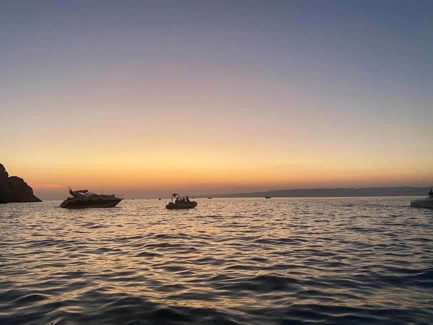 imagen n.º 2 de Marsella: Puesta de Sol en Scooter Submarina y Cena en Barco actividad en Marsella, subida por el proveedor