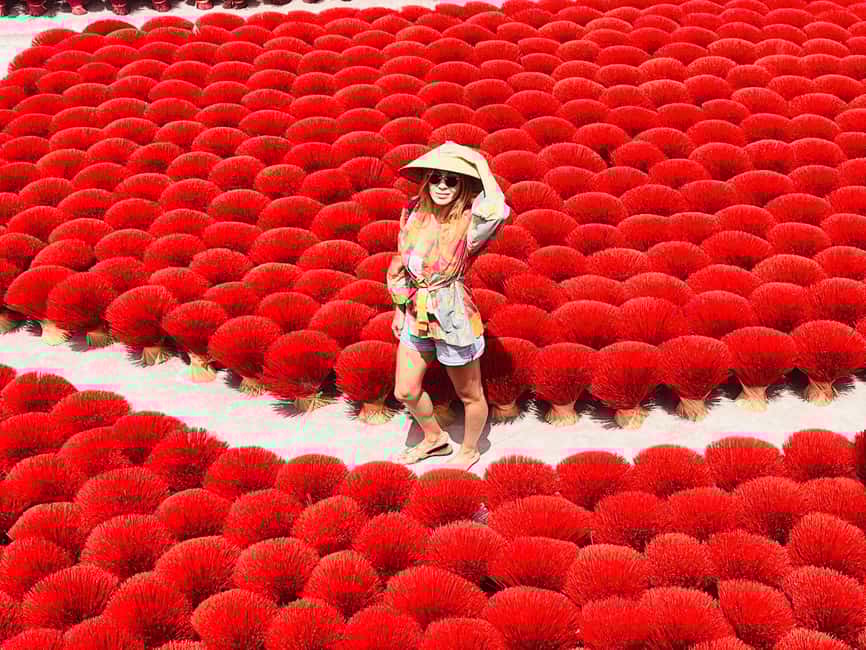 image n.9 of Hanoi: Incense Village, Hat, Lacquer Art & Train Street activity in Dong Bac, uploaded by supplier