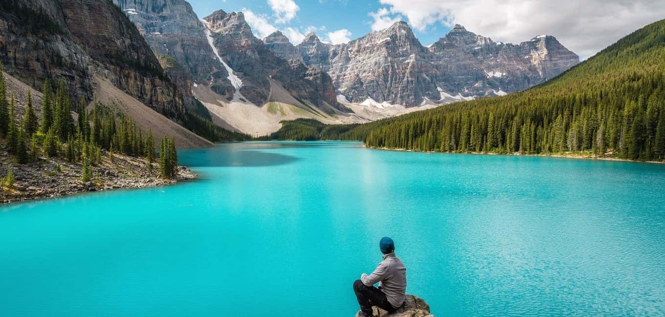 image n.6 of Lake Louise and Moraine Lake Small Group Half-Day Tour activity in Banff, uploaded by supplier