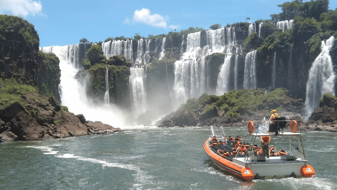 imagem n.1 de De Puerto Iguazu: Cataratas do Iguaçu argentinas com passeio de barco atividade em Puerto Iguazú, carregada pelo fornecedor