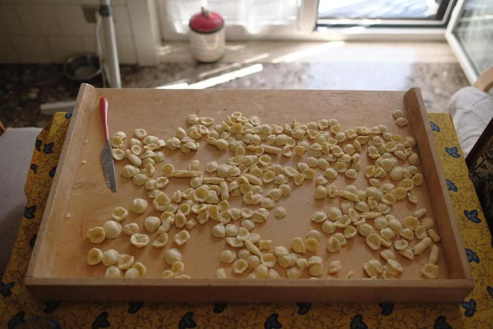 Immagine nº 14 di Corso di cucina a domicilio a Lecce: Orecchiette artigianali e vino da degustare attività a Lecce, caricata dal fornitore